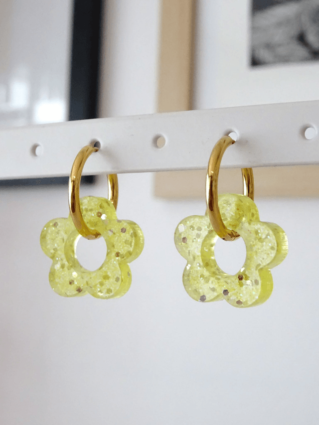 Petite fleur : Paillettes jaune