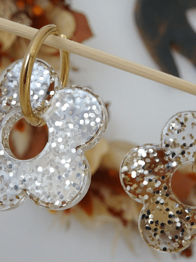 Grande fleur : paillettes champagne